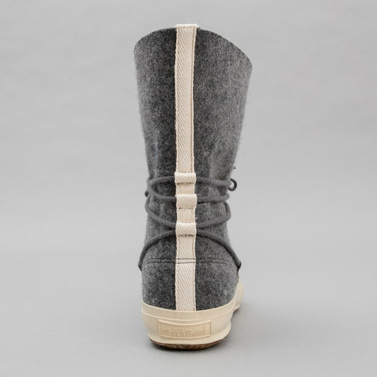THE HILL-SIDE Cold-Weather Survival Moccasins