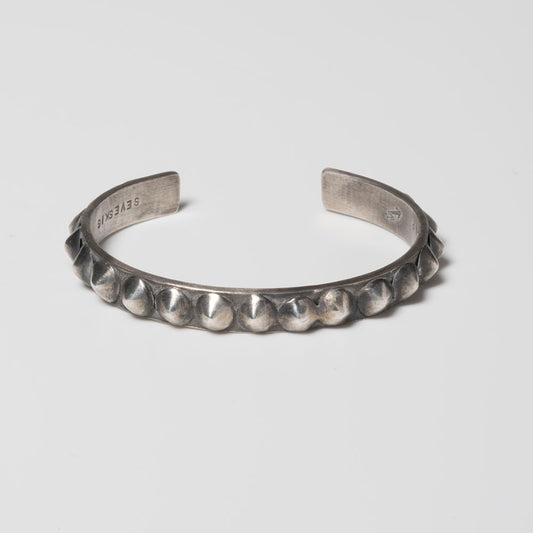 SEVESKIG Silver Bangle (Circle Studded)