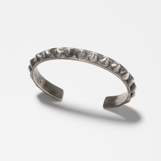 SEVESKIG Silver Bangle (Circle Studded)