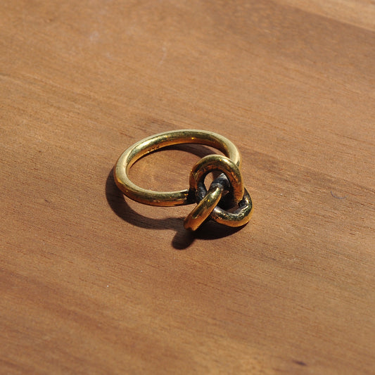 HRM 1811 R1B Gordian Knot Ring