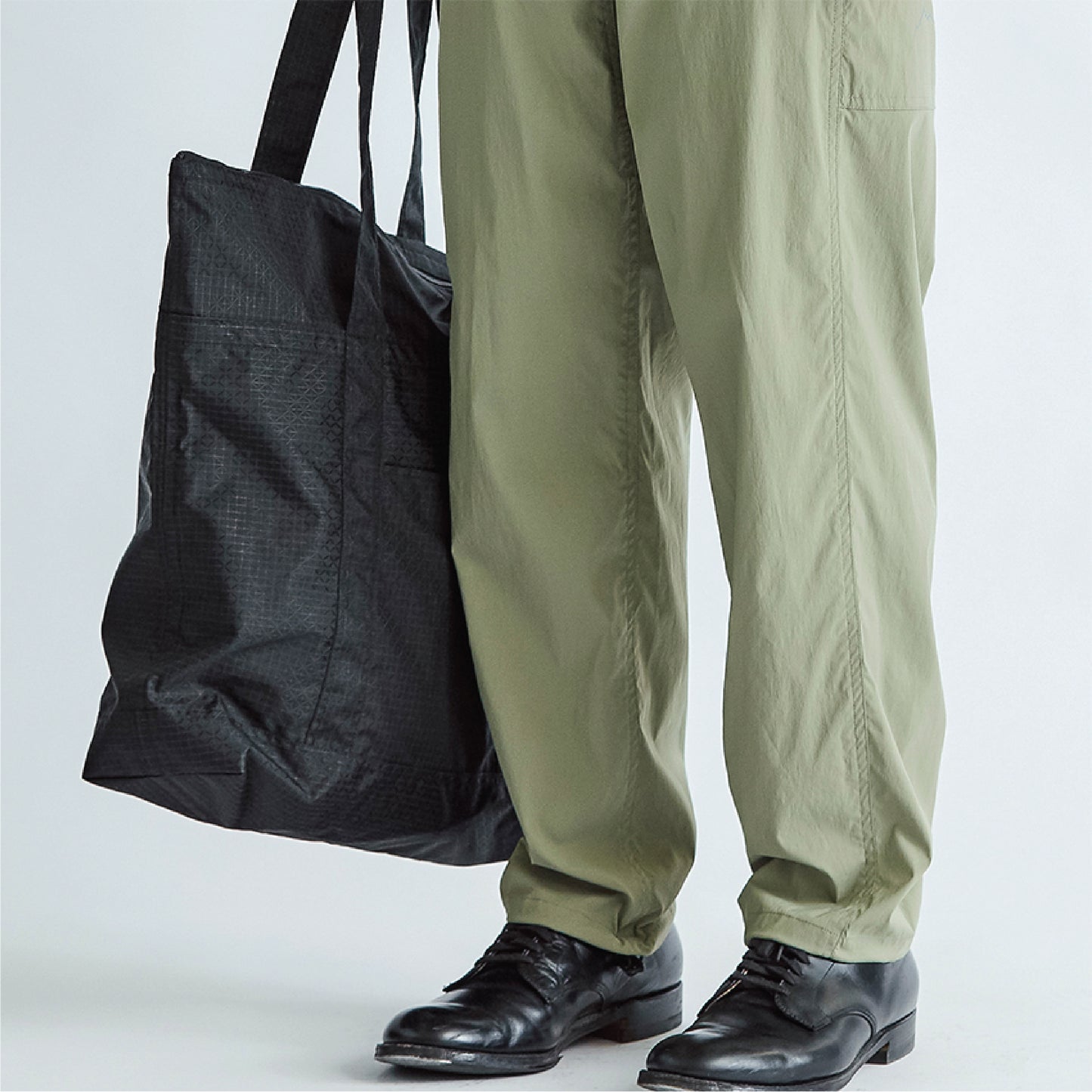 CAYL Grid tote / B-grid Black