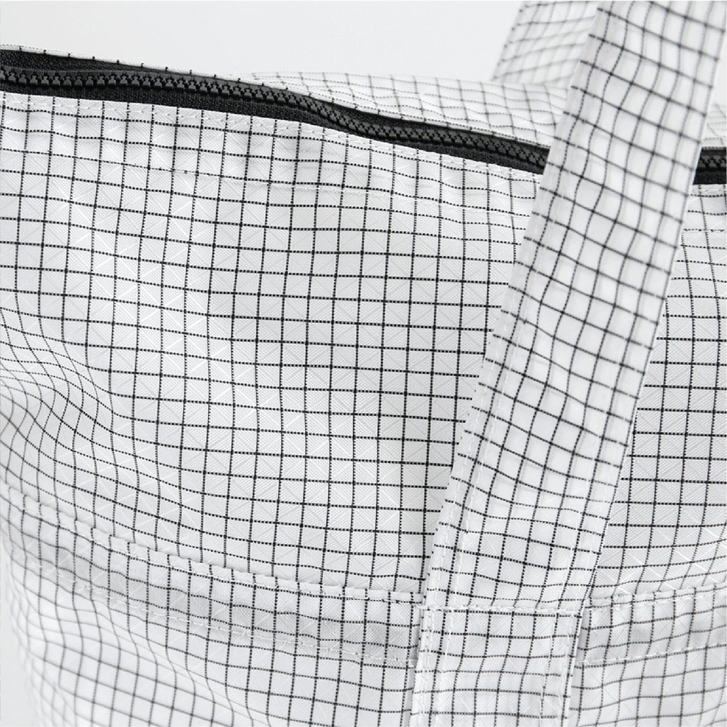CAYL Grid tote / B-grid White