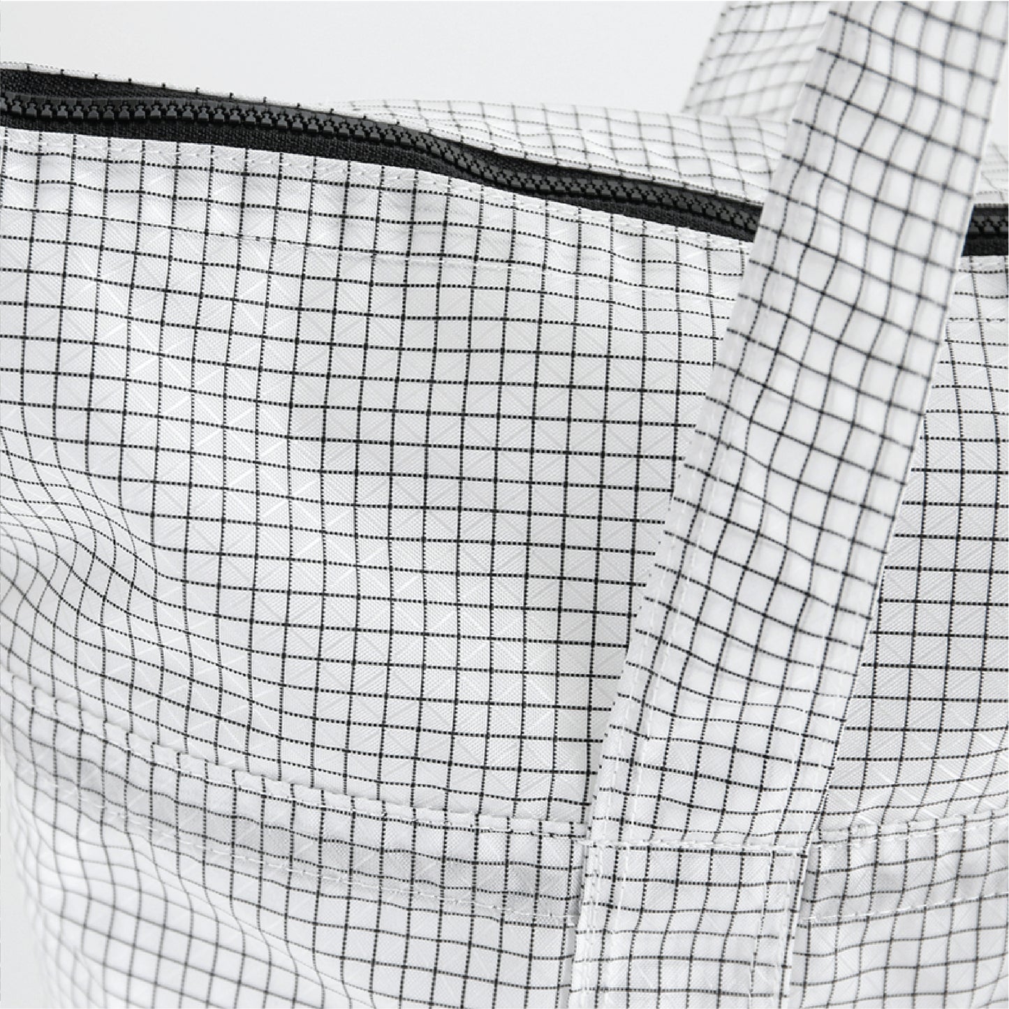 CAYL Grid tote / B-grid White