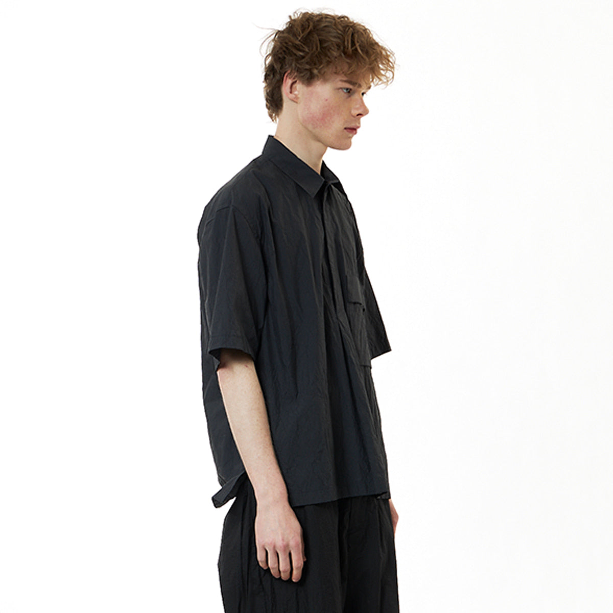 UNAFFECTED UN-SS21HS04 PULLOVER HALF SHIRT - CHARCOAL