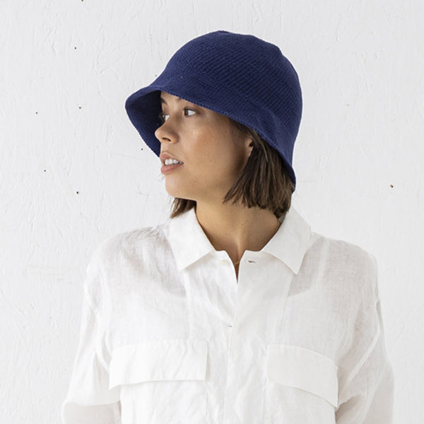 Sublime SB221-0405 FINE HAND KNIT HAT