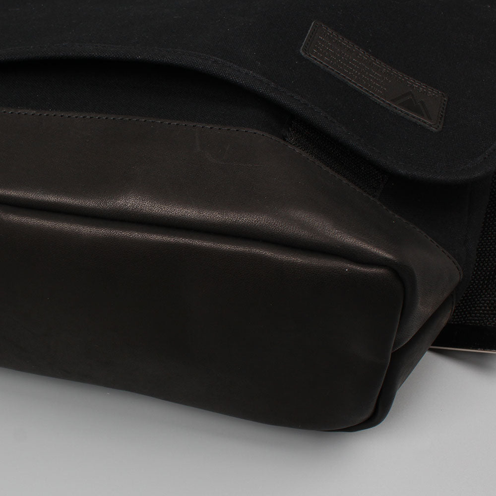 ANONYM CRAFTSMAN DESIGN NOAH SHOULDER BAG V2