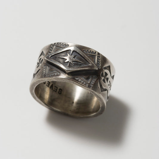 SEVESKIG Silver Ring