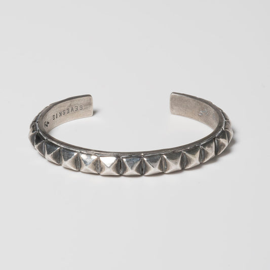 SEVESKIG Silver Bangle (Square Studded)