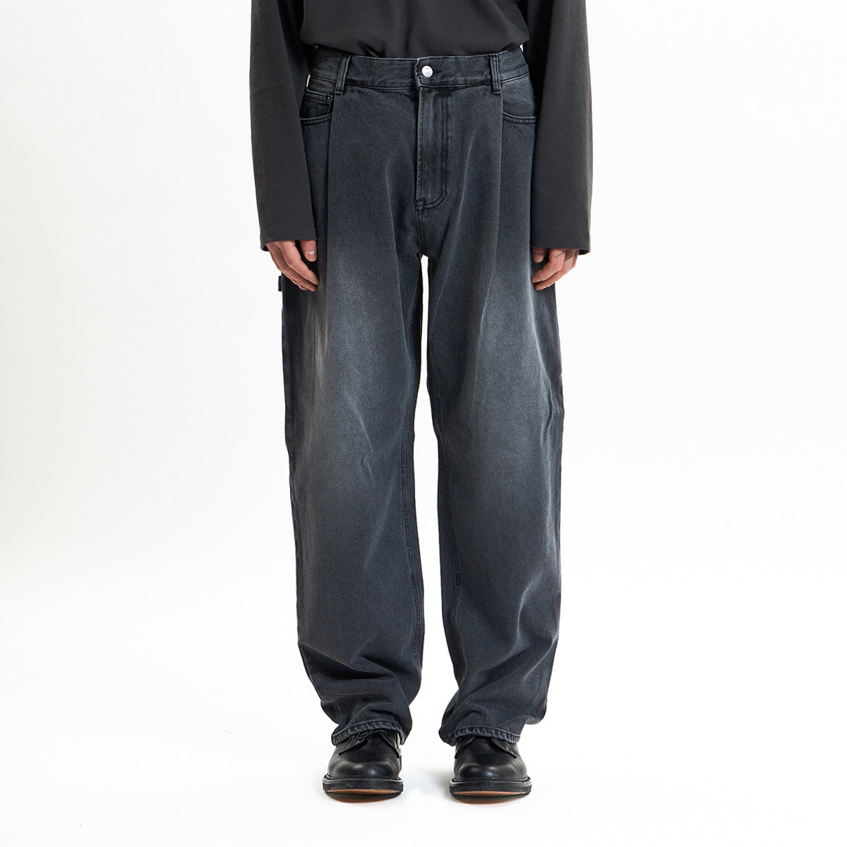 UNAFFECTED UN-SS21PT04 ONE TUCK WIDE DENIM - BLACK