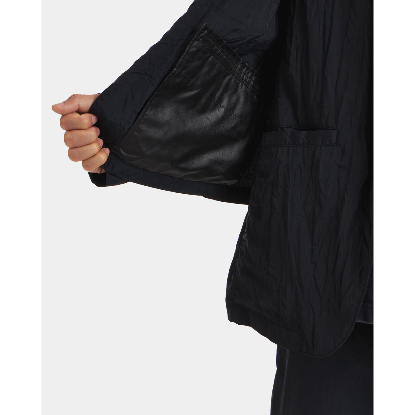 UNAFFECTED UN-FW21JK06 LAYERED JACKET- BLACK