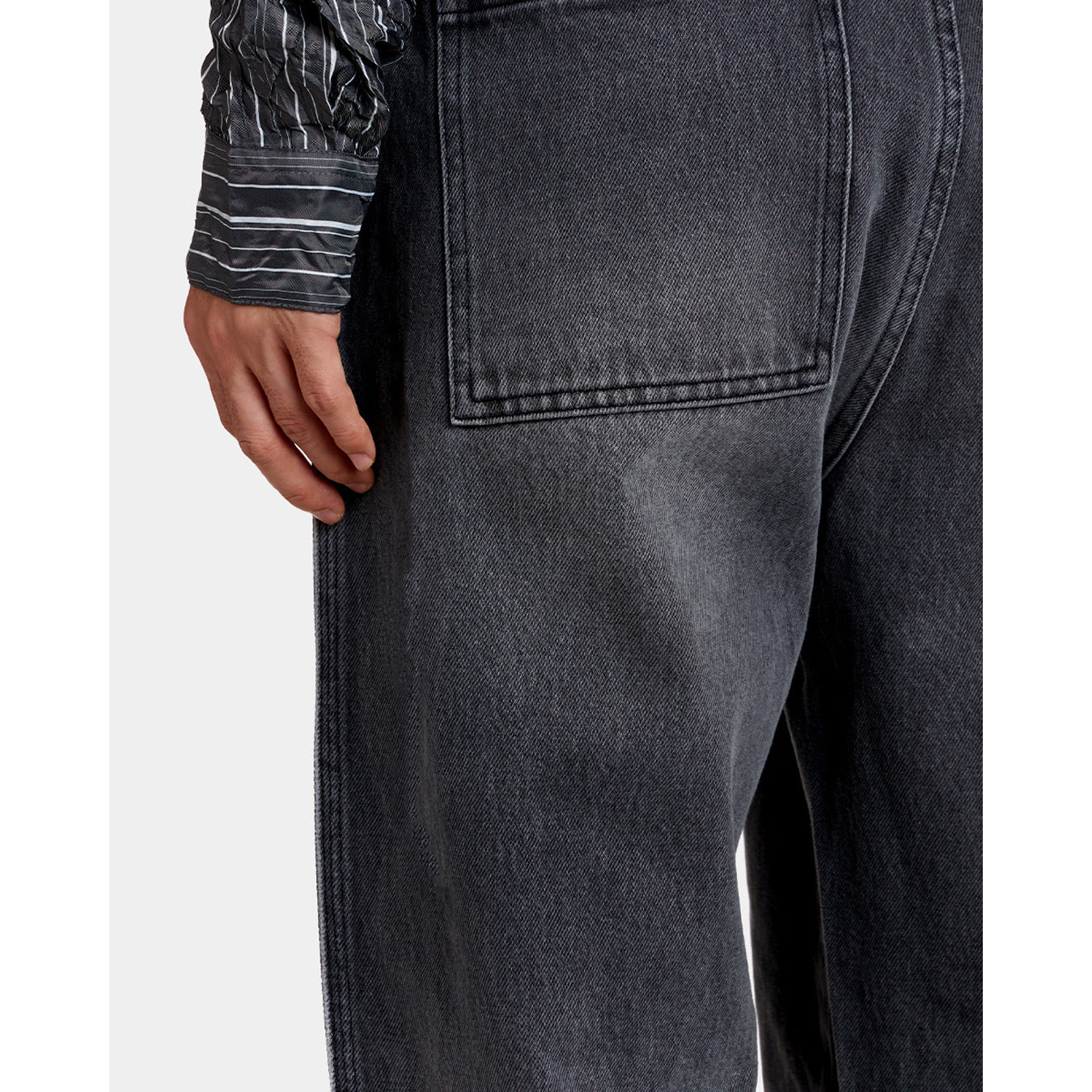 UNAFFECTED UN-FW21PT06 CONTRAST STITCH PANTS- BLACK