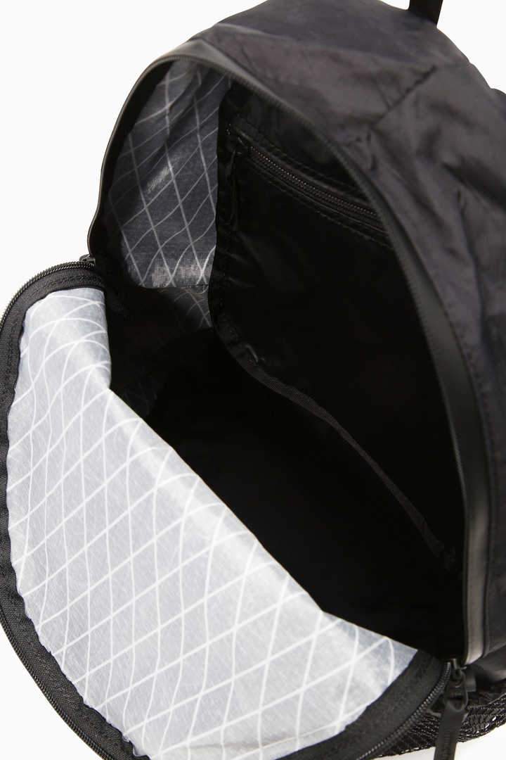 AND WANDER X-Pac 20L daypack
