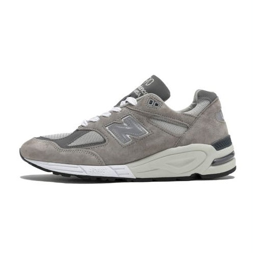 New Balance M990GY2