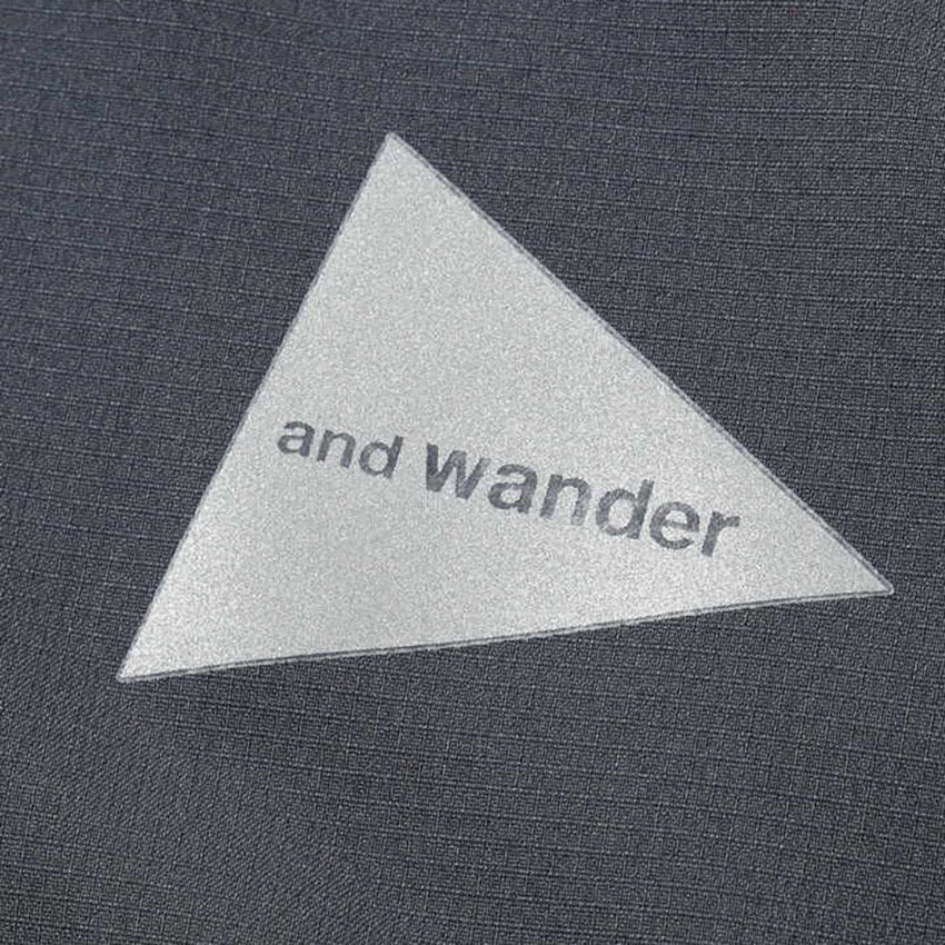 AND WANDER UV stretch rip pullover gray