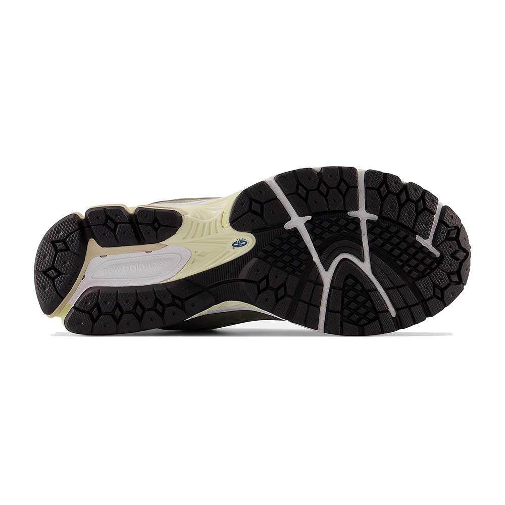 New Balance M2002RNA